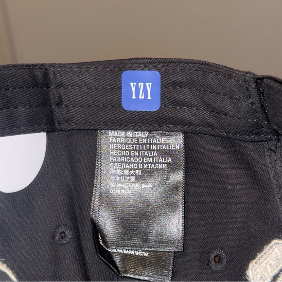 Gap flame black and grey hat - Picture 7 of 7